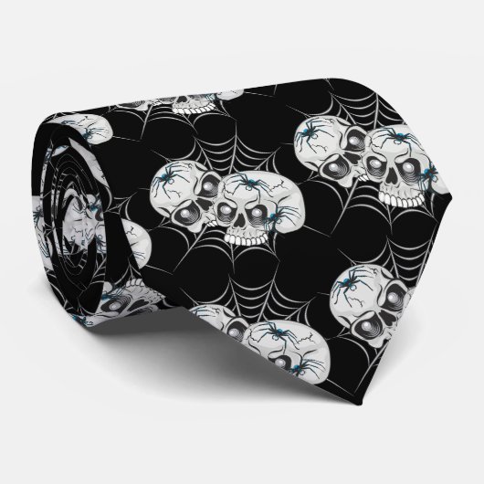 Spider Web Skulls Krawatte (Gerollt)