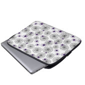 Spiderweb & Lila Spiders Halloween White Pattern Laptopschutzhülle (Vorne Knopf)