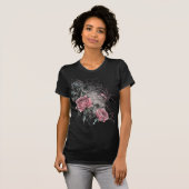 Spiderweb Rose | Rosa Damask Gothisches Halloween T-Shirt (Vorne ganz)