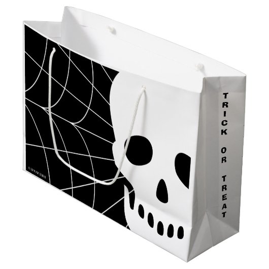 Spiderweb Skull Große Geschenktüte (Vorderseite Schrägansicht)