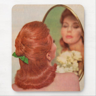 Spiegel an der Wand Mousepad