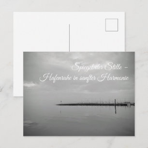 Spiegel der Nordsee – Hafenruhe in sanfter Harmoni Postkarte