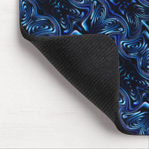 Spiegeln geformter Blume und Schmetterling in dunk Mousepad