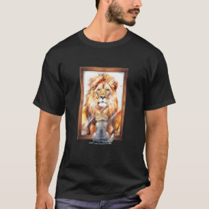 Spiegelreflexion von Katze zu Löwe T-Shirt