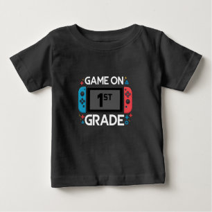 Spiel auf 1. Stufe Zurück zur Schule Funny Gamer Baby T-shirt
