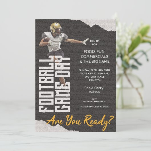 Spiel auf Football Player Black Einladung (Stehend Vorderseite)