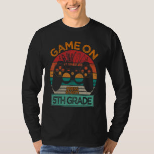 Spiel Ein 5. Klasse Rückkehr zur Schule Retro-Gam T-Shirt