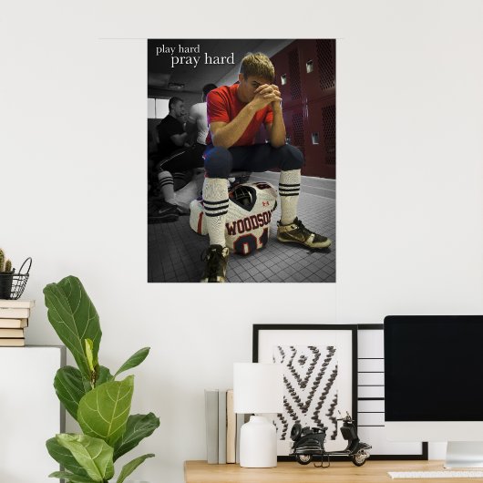 Spiel hart... Beten Sie Hard Poster (Heimbüro)