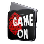 Spiel on | Fun Black & Red 20 Sided Die Gamer Laptopschutzhülle (Vorderseite Links)