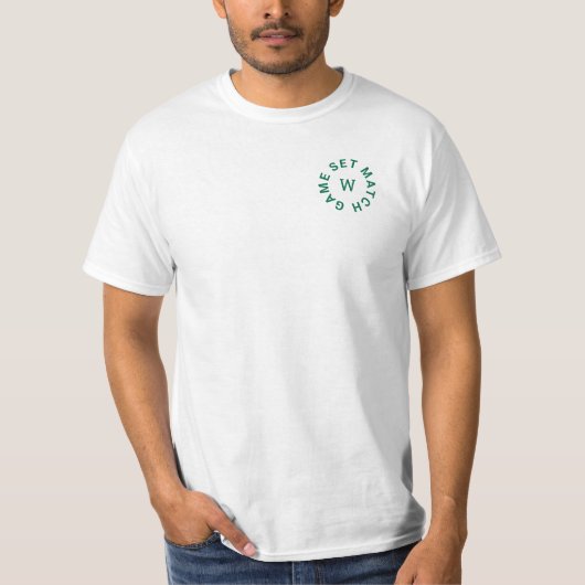 Spiel Set Match Green Monogram Mens Tennis Whites T-Shirt (Vorderseite)