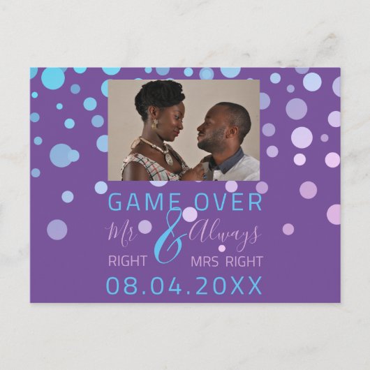 Spiel über lustige Save the Date Hochzeit Lila Fot Postkarte (Vorderseite)