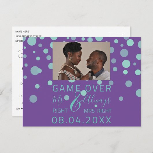 Spiel über lustige Save the Date Hochzeit Lila Fot Postkarte (Vorne/Hinten)