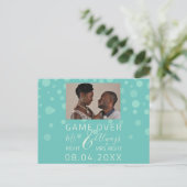 Spiel über lustiges Save the Date Hochzeitweißes F Postkarte (Stehend Vorderseite)