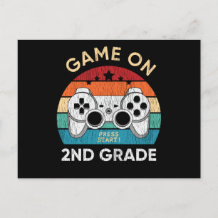 Spielbeginn 2. Klasse Gamer Zurück zur Schule Kind Postkarte