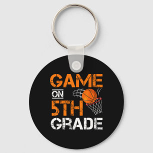 Spiele auf der fünften Klasse Bysketbyll Erster Ta Schlüsselanhänger