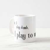 Spielen der stummen Tasse (Vorderseite Links)