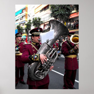 Spielen des Tuba auf Palmsonntag, Marbella Poster