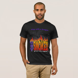 Spielen mit einem Drachen wird geraucht T - Shirt