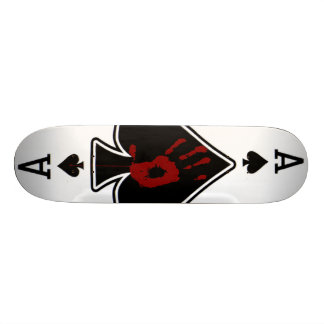 Spielen Sie Ihre letzte Karte Skateboard