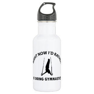 Spielen von Gymnastik Trinkflasche