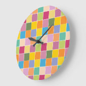 Spielende Springtime-Schachbretter Große Wanduhr (Winkel)
