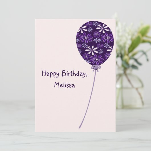 Spielende Violet Blush Ballon Happy Birthday Card Einladung (Stehend Vorderseite)