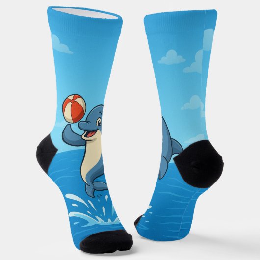 Spielender Cartoon Dolphin mit Beach Ball Socken (Gewinkelt)