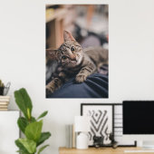 Spielendes Tabby Cat Foto Print Poster (Heimbüro)