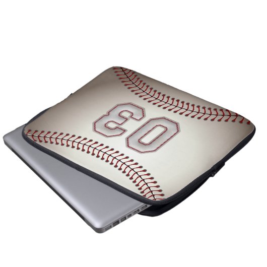 Spieler Nr. 03 - coole Baseball-Stiche Laptopschutzhülle (Vorne Knopf)