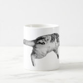 Spielerisch in Schwarz und Weiß Gedreht Kaffeetasse (Mittel)