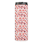 Spielerisch von Hand gezeichnete rote Herzmuster a Thermosbecher (Rückseite)