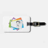 Spielerische Girl Sketch Zeichnend mit farbenfrohe Gepäckanhänger (Vorderseite horizontal)