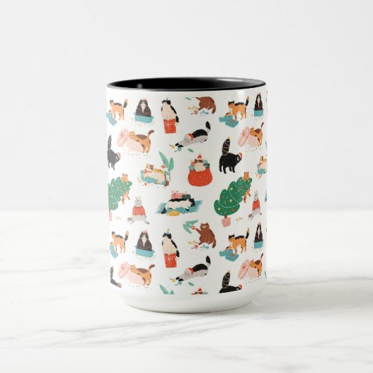 Spielerische Katzen und Weihnachtsbaummuster Tasse (Zentrum)