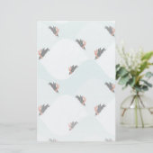 Spielerische Pinguine, die auf dem Schneepattern g Briefpapier (Stehend Vorderseite)