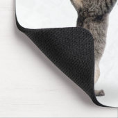 spielerische Tischkatze mit Herzballon Mousepad (Ecke)