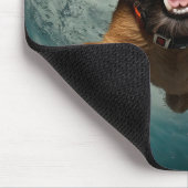 Spielerisches Design für Hunde unter Wasser Mousepad (Ecke)