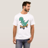 Spieliger Dinosaurier auf Skateboard T-Shirt (Vorne ganz)
