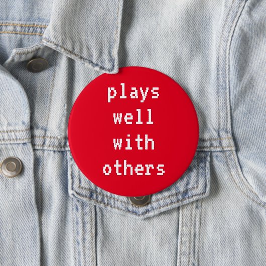 Spielt gut mit anderen roten Button-On-Taste Button (Beispiel)