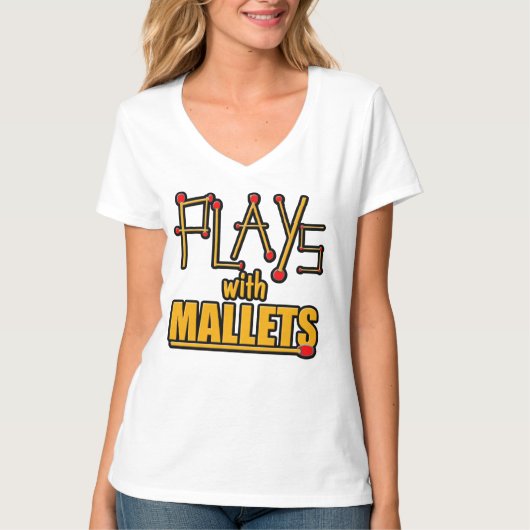 Spielt mit Schlägeln T-Shirt (Vorderseite)