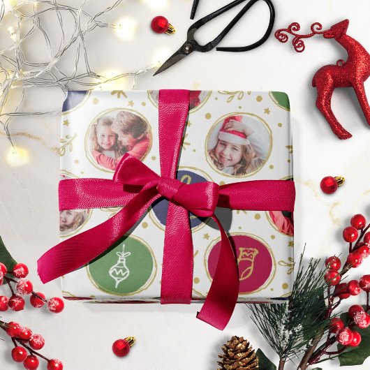 Spielvolle Familienfoto Collage Weihnachten Weiß Geschenkpapier