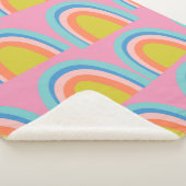 Spielvolles geometrisches Regenbogenmuster in leuc Sherpadecke (3/4)