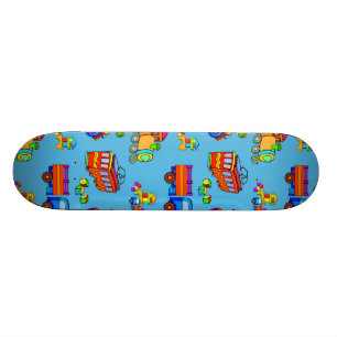 Spielwaren - rote LKWs u. Orangen-Züge Skateboard