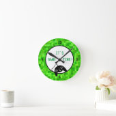 Spielzeit | Grüne Gamer-Pixel Runde Wanduhr (Zuhause)