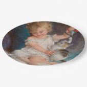 Spielzeit: Mädchen spielen mit ihrem Pet Kitten Pappteller (Schrägansicht)