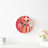 Spielzeug-Doktor-u. Runde Wanduhr (Zuhause)