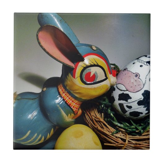 Spielzeug-Kaninchen und Kuhei Fliese (Vorderseite)