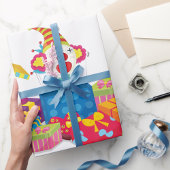 Spielzeug und Geschenkpapier