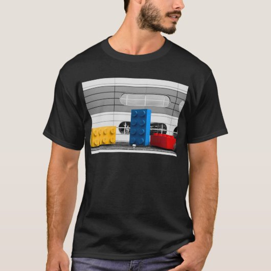 Spielzeugfabrik T-Shirt (Vorderseite)