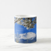 Spiess-umfaßte Höchstwinter-Schnee Fraktal-Kunst Kaffeetasse (Mittel)