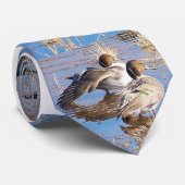 Spießente duckt Krawatte (Gerollt)